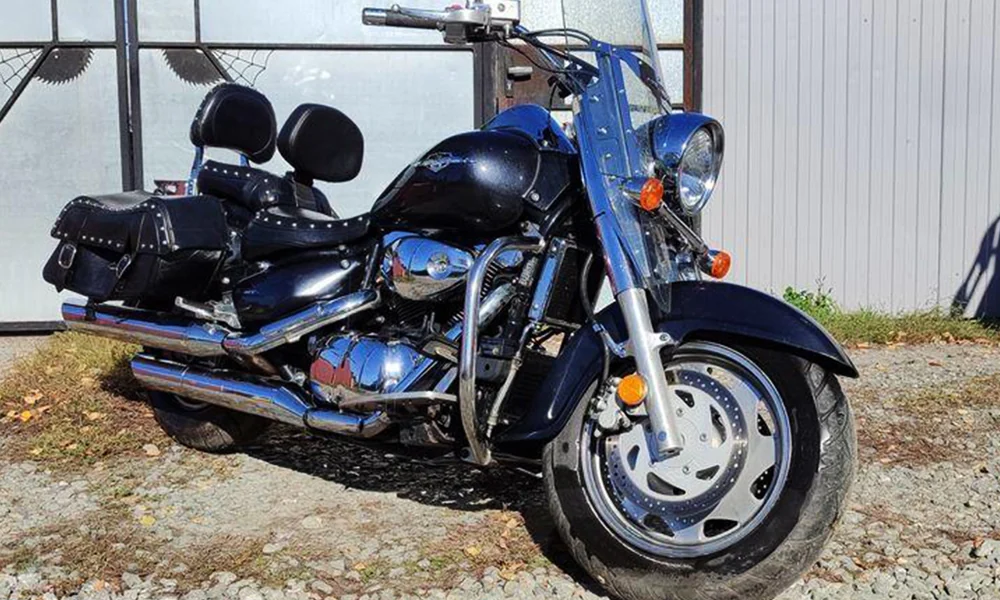Suzuki Boulevard C90